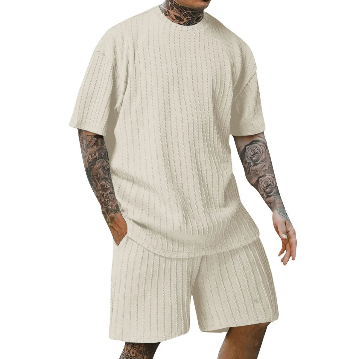 BySavelli | Vertikal gestreiftes T-Shirt und Shorts Set