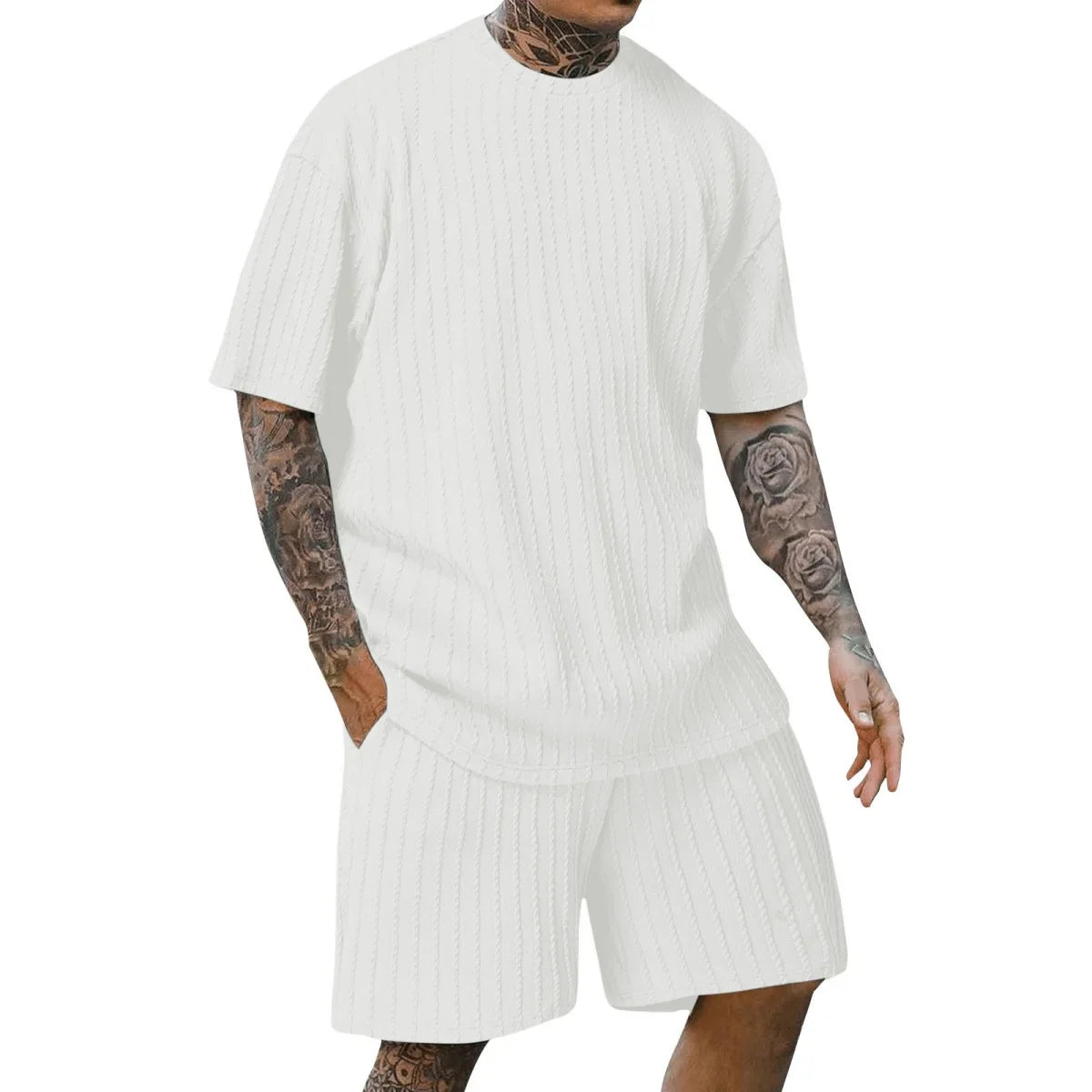 BySavelli | Vertikal gestreiftes T-Shirt und Shorts Set
